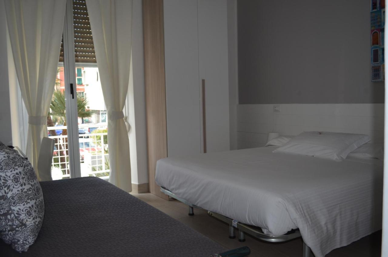 Hotel Spot Varazze Ngoại thất bức ảnh