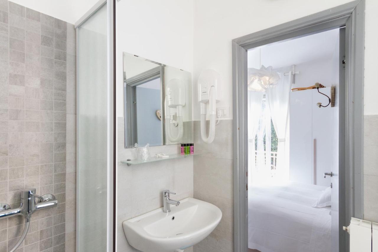 Hotel Spot Varazze Ngoại thất bức ảnh